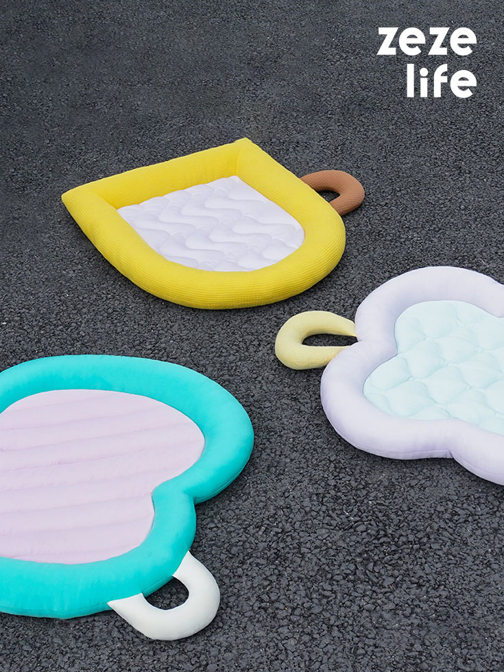 Childlike Cooling Cat Bed