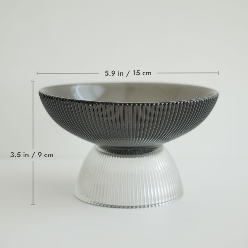 White & Black Glass Cat Bowls