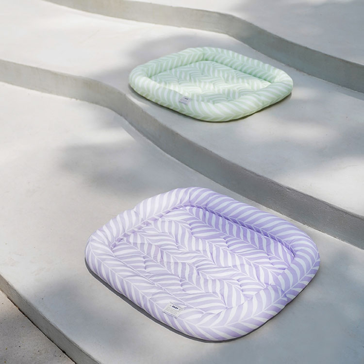 Nature-Inspired Cooling Mat for Cats