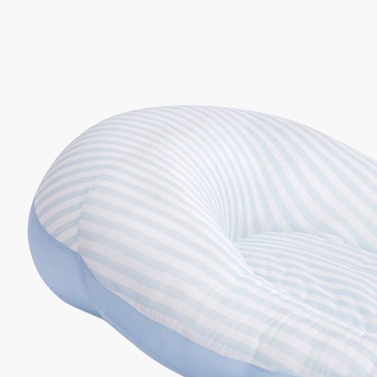 Whale Cooling Cat Bed