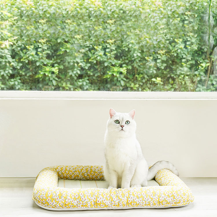 French Floral Rushes Pet Cooling Mat