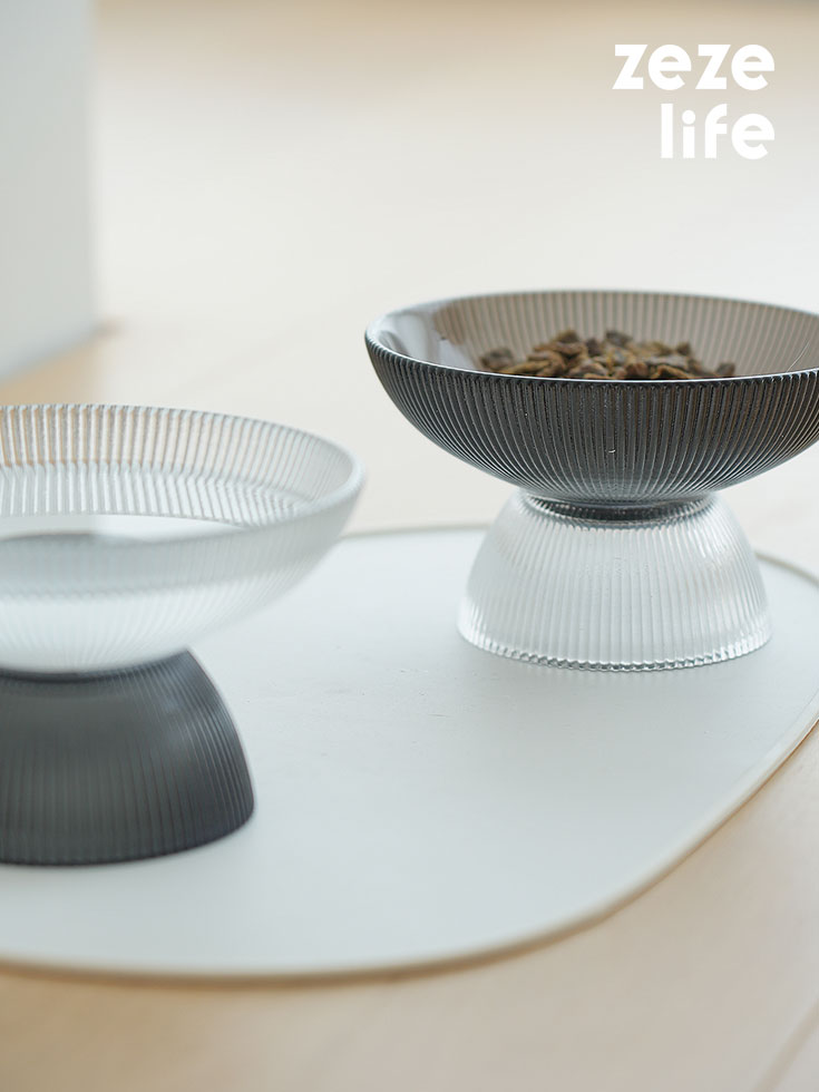 White & Black Glass Cat Bowls