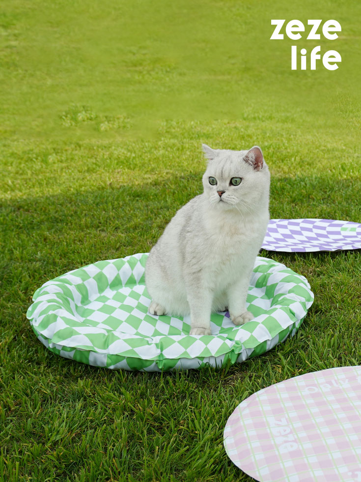 Checkerboard Pattern Pet Cooling Mat