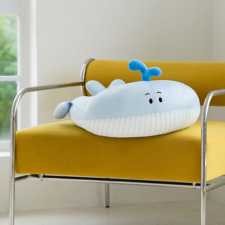 Whale Cooling Cat Bed