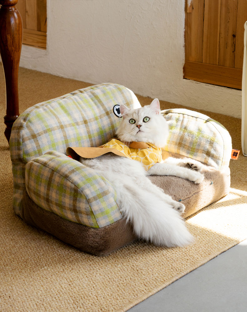 British Plaid Cat Sofa