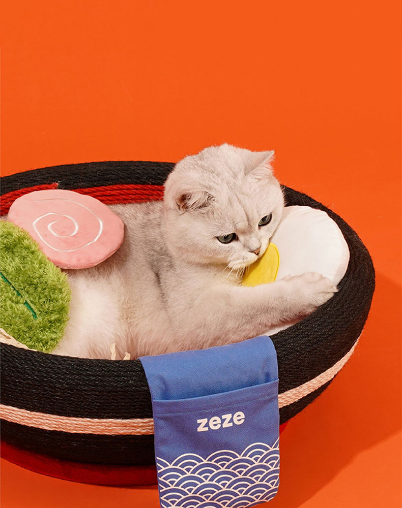 Yummy Ramen Cat Scratcher Bed