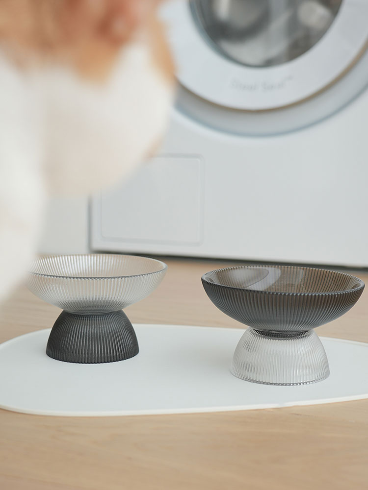 White & Black Glass Cat Bowls
