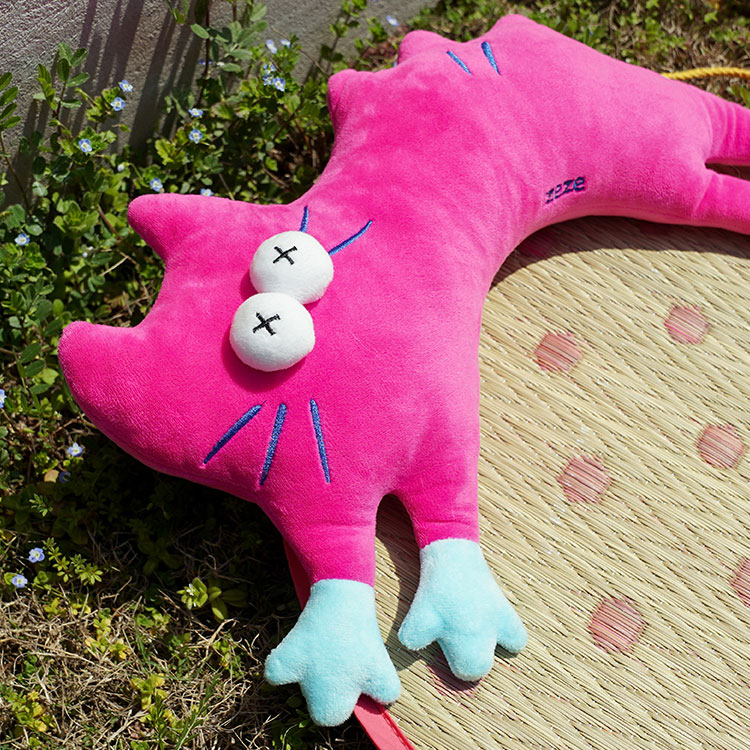 Lightning Cat & Dachshund Rushes Pet Cooling Mat