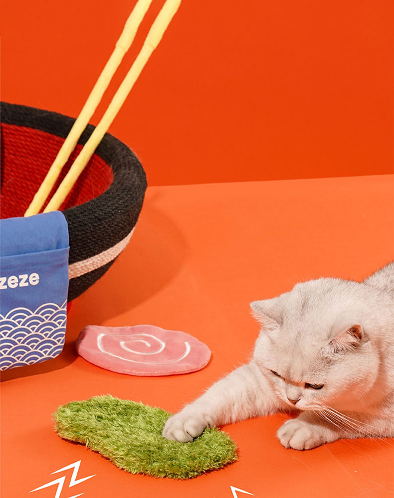 Yummy Ramen Cat Scratcher Bed