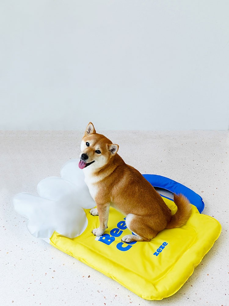 Beer-Shaped Pet Cooling Mat
