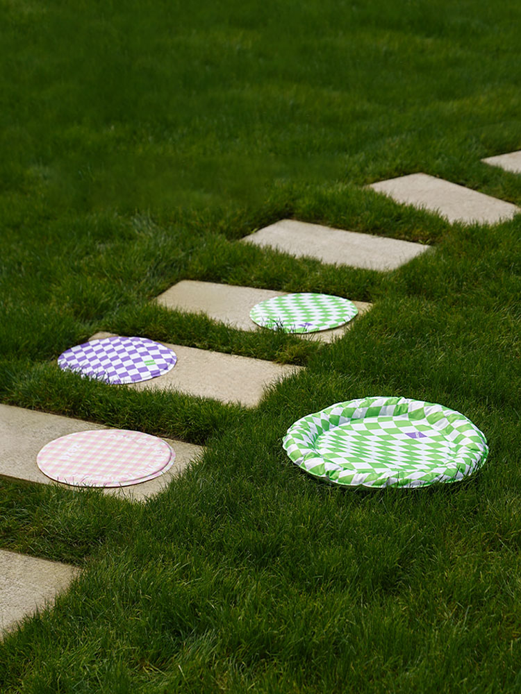 Checkerboard Pattern Pet Cooling Mat